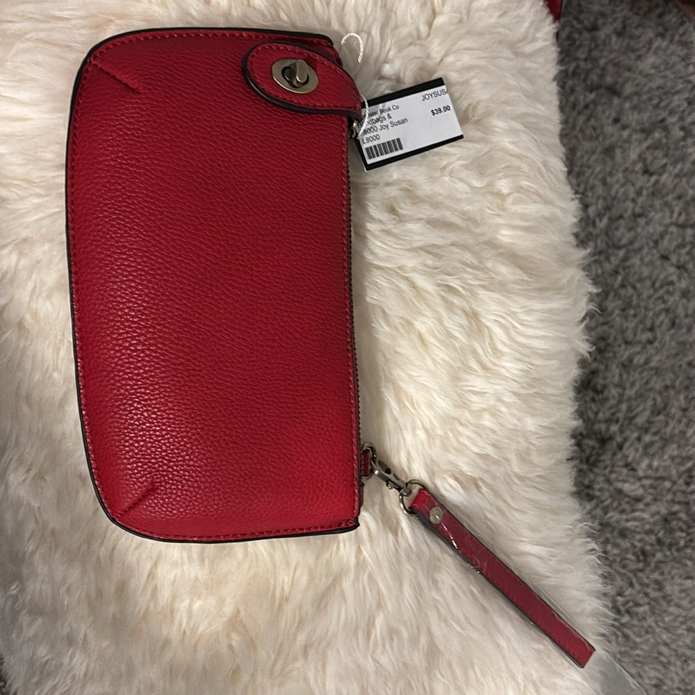 Red Leather crossbody or clutch - Picture 6 of 6